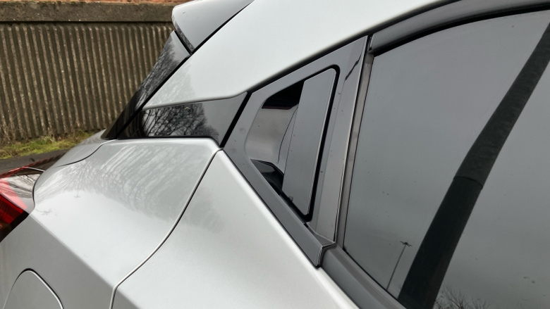 Nissan Juke 1.6 Hybrid N-Connecta 5dr Auto Hybrid Hatchback